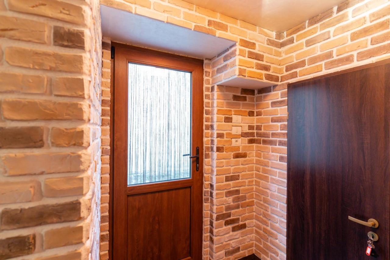 Mario'S Cozy Apartment Rîşnov Eksteriør billede